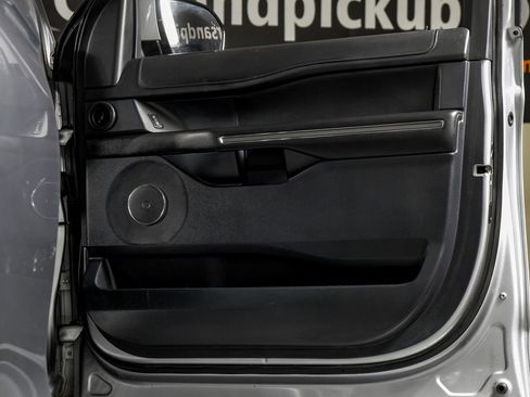 Used 2020 Ford Expedition XLT w/ Equipment Group 202A image 35