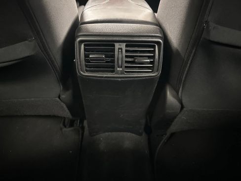 Used 2020 Nissan Rogue S w/ Special Edition Package FWD image 18