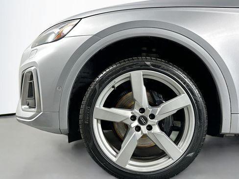 Used 2023 Audi SQ5 Prestige w/ Prestige Package AWD/4WD image 12