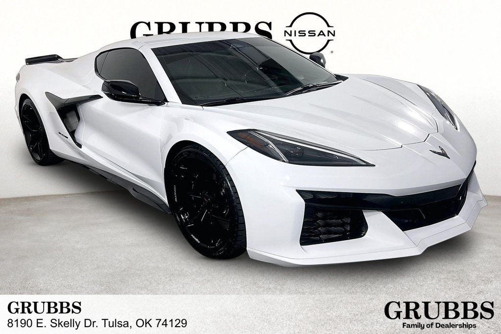 Used 2025 Chevrolet Corvette Z06 w/ Battery Protection Package RWD image 1