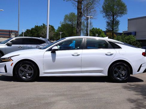 Used 2023 Kia K5 LXS FWD image 3