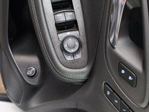 Certified 2022 Buick Encore GX Essence w/ Experience Buick Package image 9