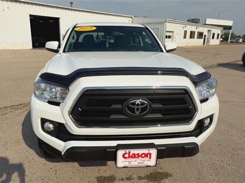 Used 2023 Toyota Tacoma SR image 34