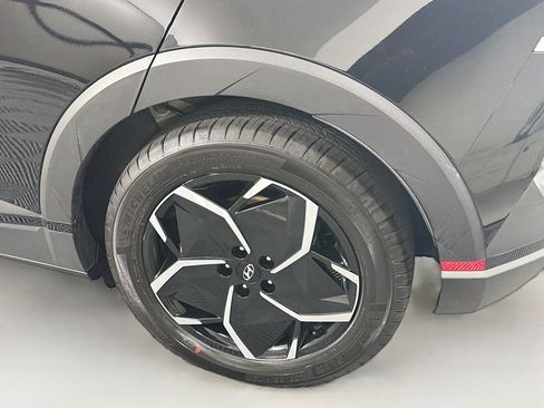 Used 2024 Hyundai Ioniq 5 SEL RWD image 11