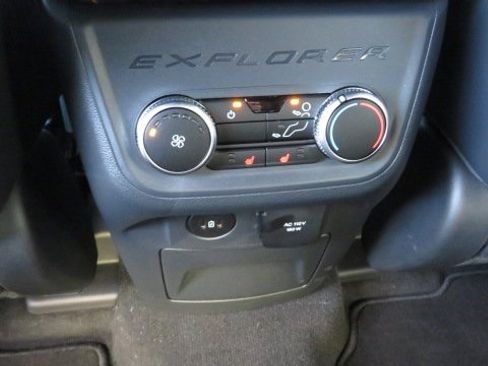 New 2025 Ford Explorer ST-Line w/ Premium Package image 17