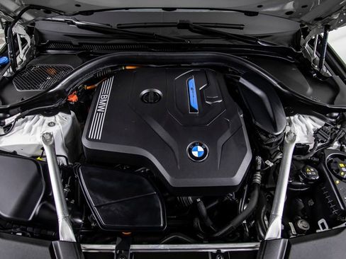 Used 2023 BMW 530e w/ Premium Package image 48