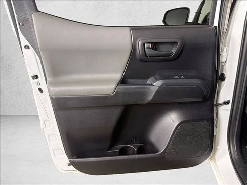 Used 2019 Toyota Tacoma SR w/ SR Convenience Package RWD image 21