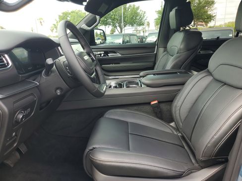 New 2026 Jeep Grand Wagoneer Summit image 11