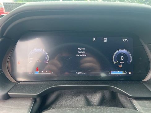 Certified 2023 Jeep Grand Cherokee Overland w/ Luxury Tech Group IV AWD/4WD image 6