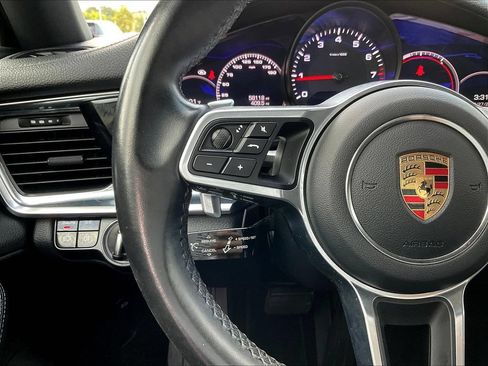Used 2020 Porsche Panamera image 14