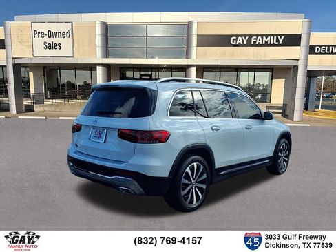 Used 2023 Mercedes-Benz GLB 250 image 2