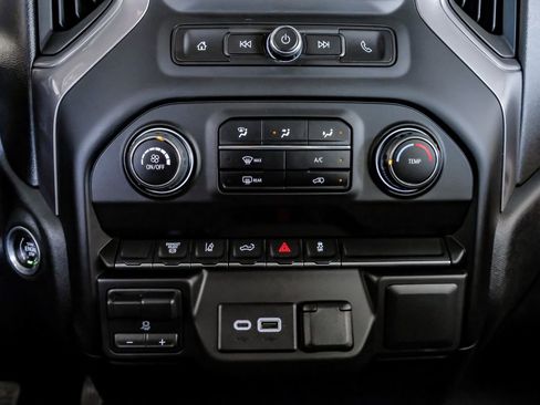 Used 2024 Chevrolet Silverado 2500 W/T image 25