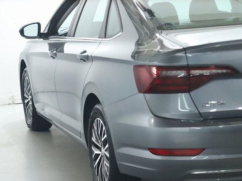 Used 2021 Volkswagen Jetta SE w/ SE Cold Weather Package FWD image 41
