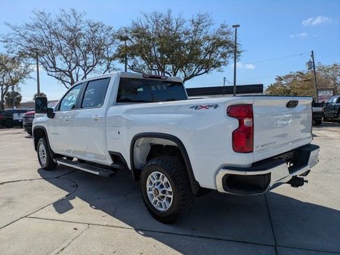 Used 2025 Chevrolet Silverado 2500 LT w/ Convenience Package image 10
