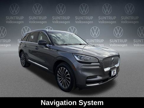 Used 2023 Lincoln Aviator Reserve AWD/4WD image 9