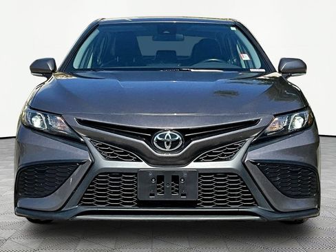 Used 2024 Toyota Camry SE FWD image 2