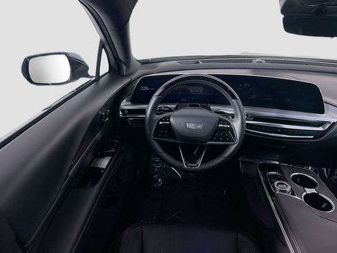 Used 2023 Cadillac Lyriq 2WD image 17