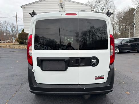 Used 2018 RAM ProMaster City Tradesman image 6