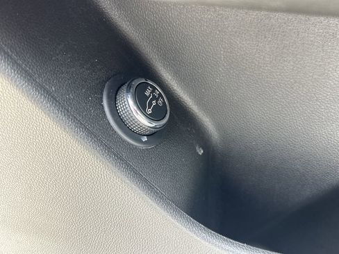 Certified 2023 Cadillac XT6 Premium Luxury image 20