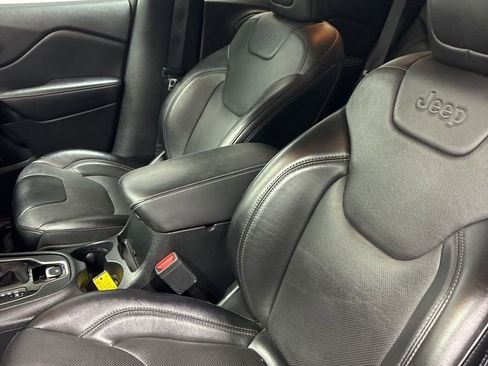 Used 2023 Jeep Cherokee Altitude Lux image 9