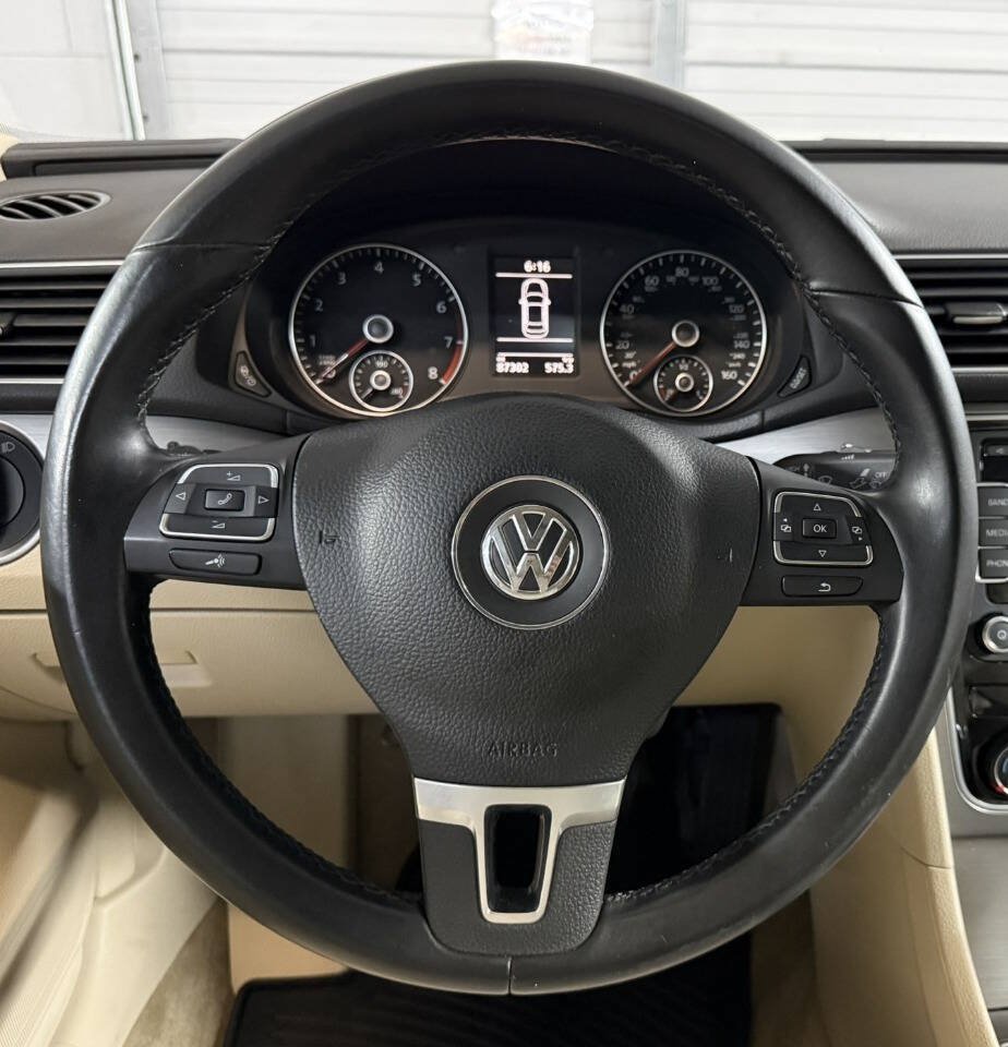 Used 2015 Volkswagen Passat 1.8T SE FWD image 13