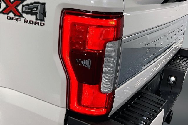Used 2017 Ford F250 Platinum w/ Platinum Ultimate Package AWD/4WD image 23