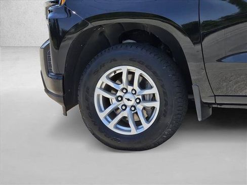 Used 2019 Chevrolet Silverado 1500 RST AWD/4WD image 9