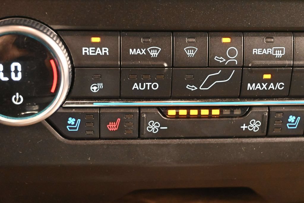 Used 2019 Ford Expedition Max Platinum AWD/4WD image 22