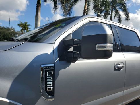 Used 2022 Ford F250 Platinum w/ Tremor Off-Road Package image 12