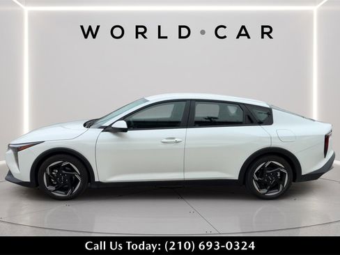 Used 2025 Kia K4 EX image 6