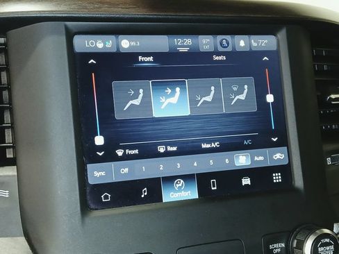 Used 2022 RAM 1500 Laramie AWD/4WD image 24
