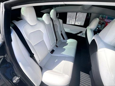 Used 2024 Tesla Model 3 Standard Range RWD image 19