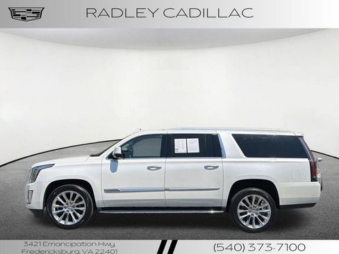 Used 2017 Cadillac Escalade ESV Luxury AWD/4WD image 14