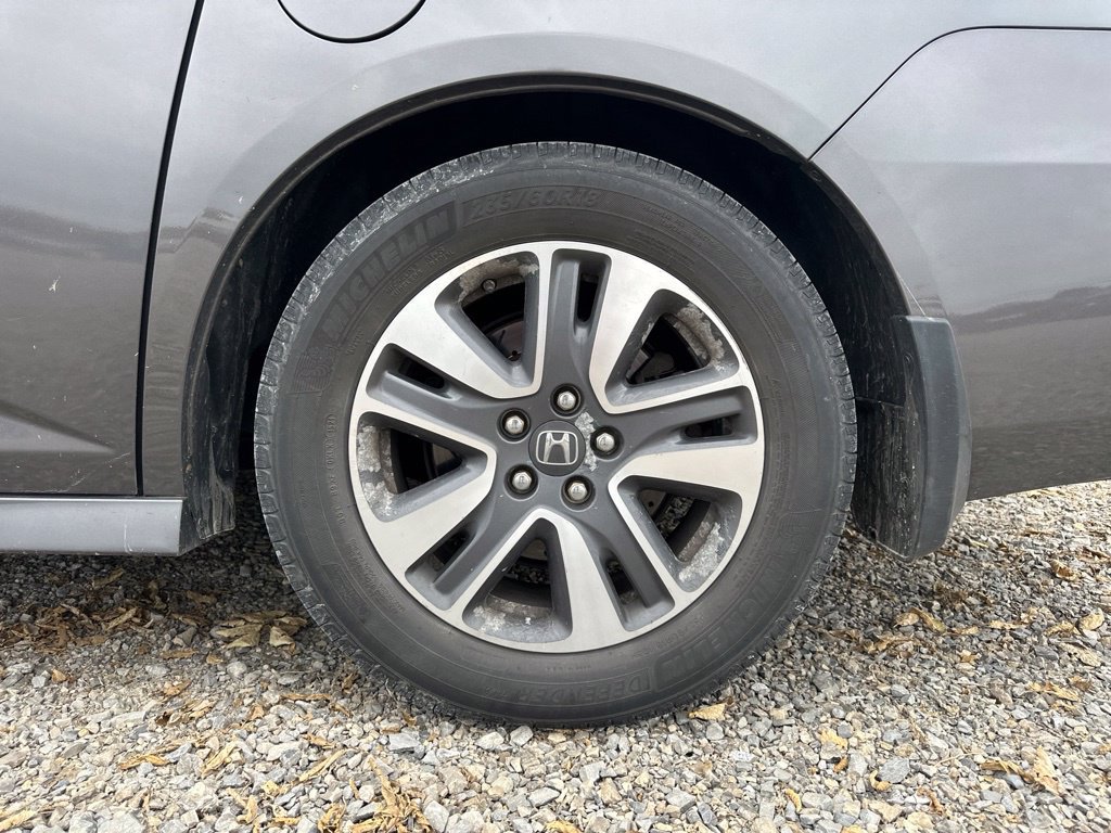 Used 2015 Honda Odyssey Touring image 8