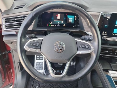 Used 2024 Volkswagen Atlas SEL Premium R-Line image 21