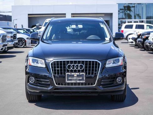 Used 2017 Audi Q5 2.0T Premium Plus w/ Technology Package AWD/4WD image 2