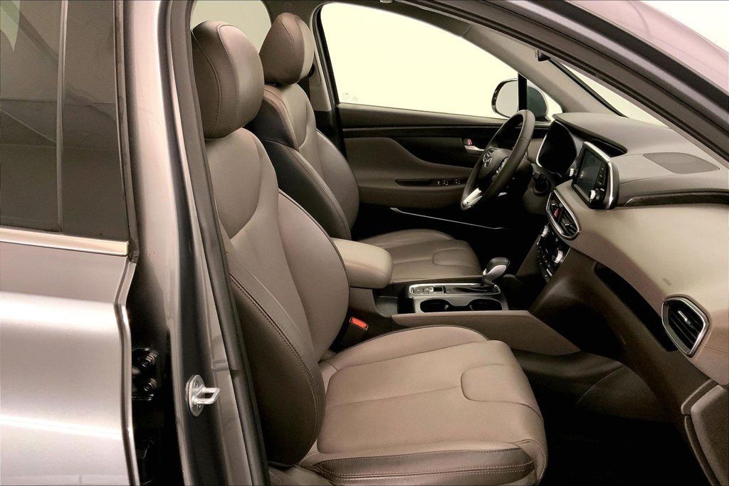 Used 2019 Hyundai Santa Fe Limited FWD image 6