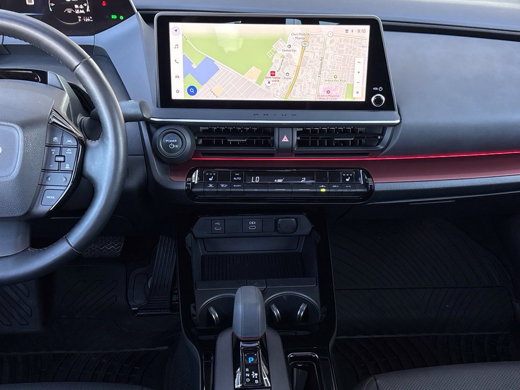 Used 2024 Toyota Prius Prime FWD image 30