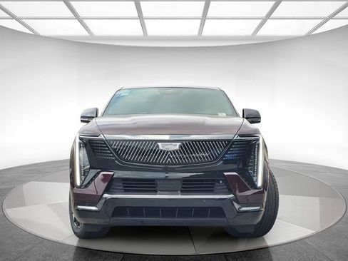 New 2025 Cadillac Escalade IQ Sport 2 w/ LPO, ONYX Package image 2