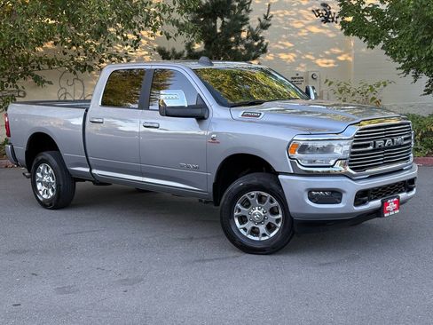 Used 2024 RAM 2500 Laramie AWD/4WD image 2