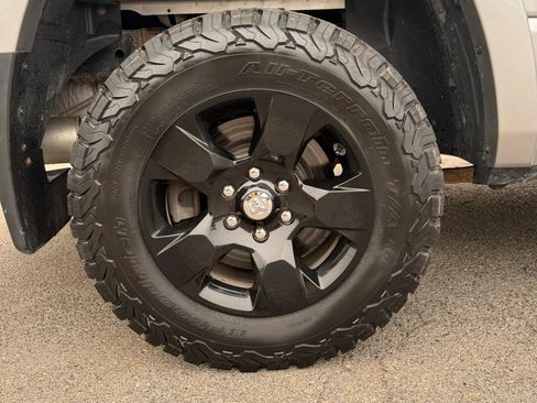 Used 2019 RAM 1500 Laramie w/ Sport Appearance Package AWD/4WD image 32