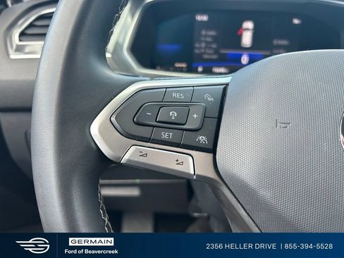 Used 2022 Volkswagen Tiguan SE FWD image 23