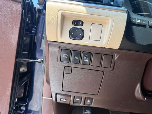 Used 2017 Lexus ES 350 w/ Premium Package FWD image 23