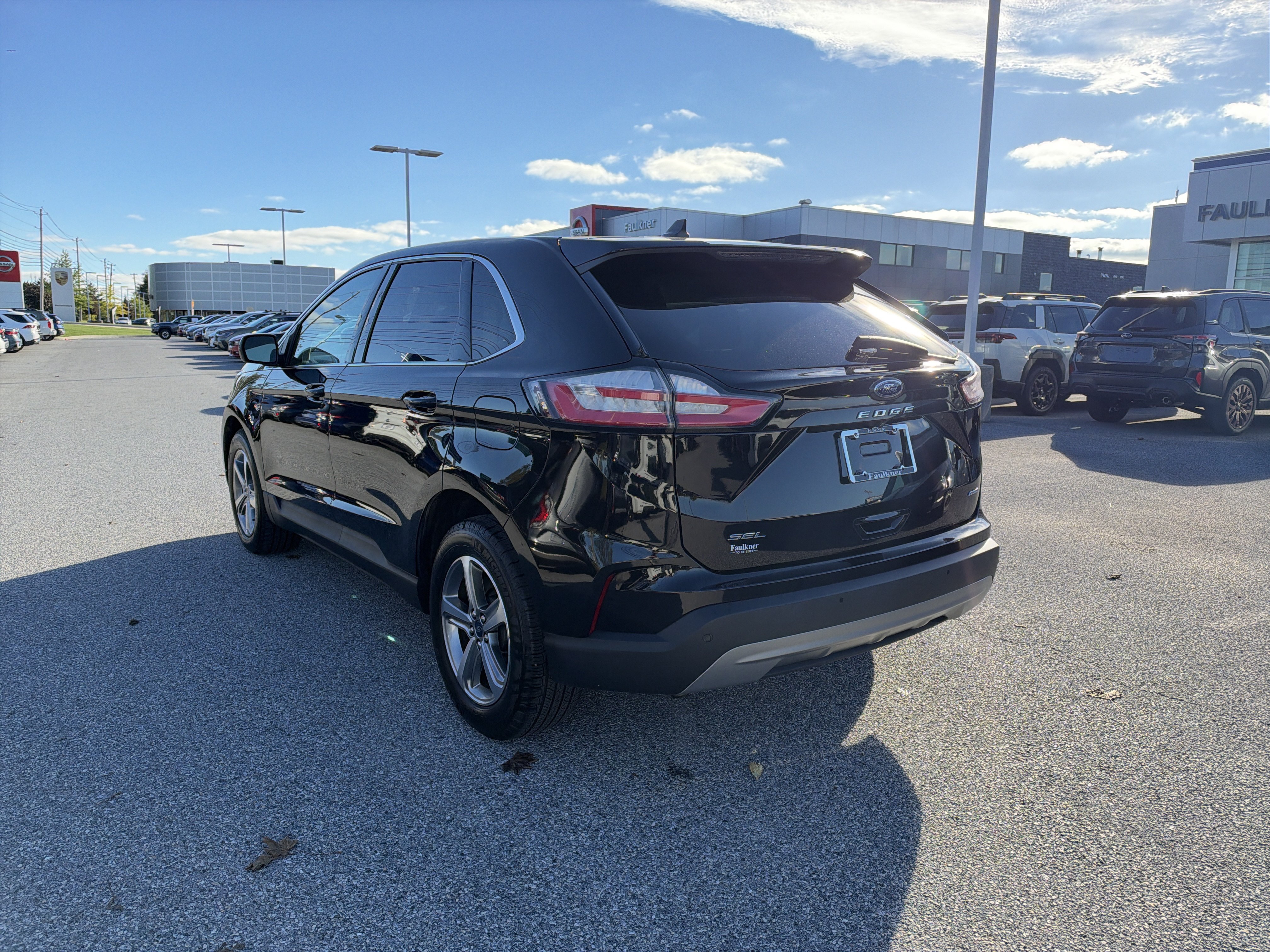 Used 2021 Ford Edge SEL w/ Convenience Package AWD/4WD image 12
