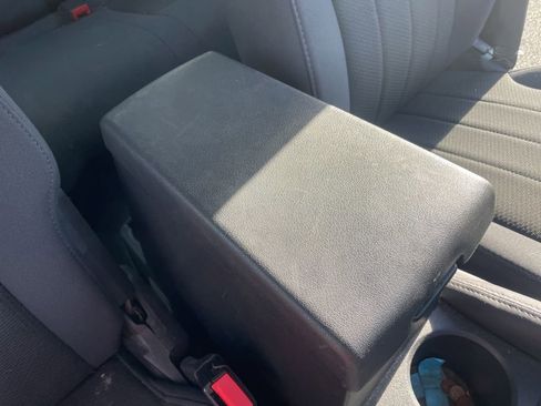 Used 2012 Jeep Liberty Sport image 31