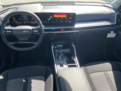 New 2026 Kia Sorento LX FWD image 22