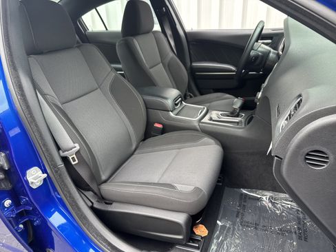 Used 2022 Dodge Charger SXT RWD image 12