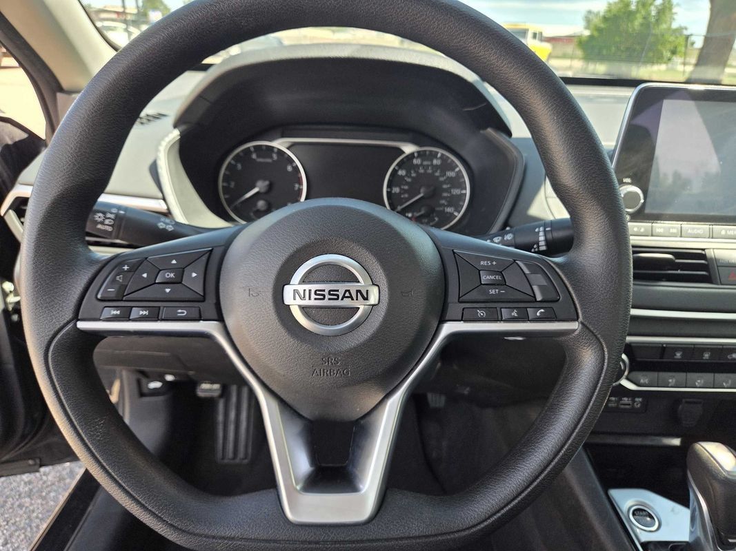 Used 2021 Nissan Altima 2.5 SV FWD image 13