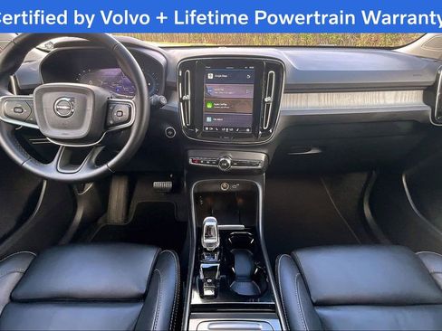 Certified 2025 Volvo XC40 B5 Plus image 19