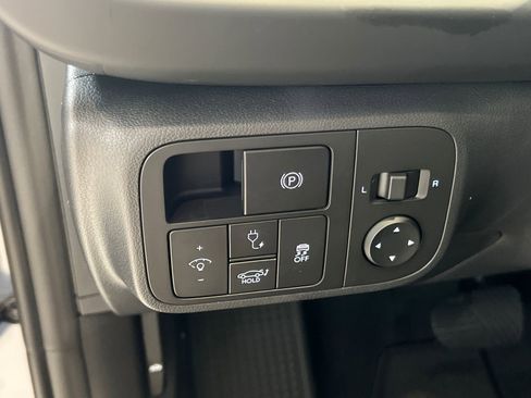 New 2025 Hyundai Ioniq 6 SE image 22